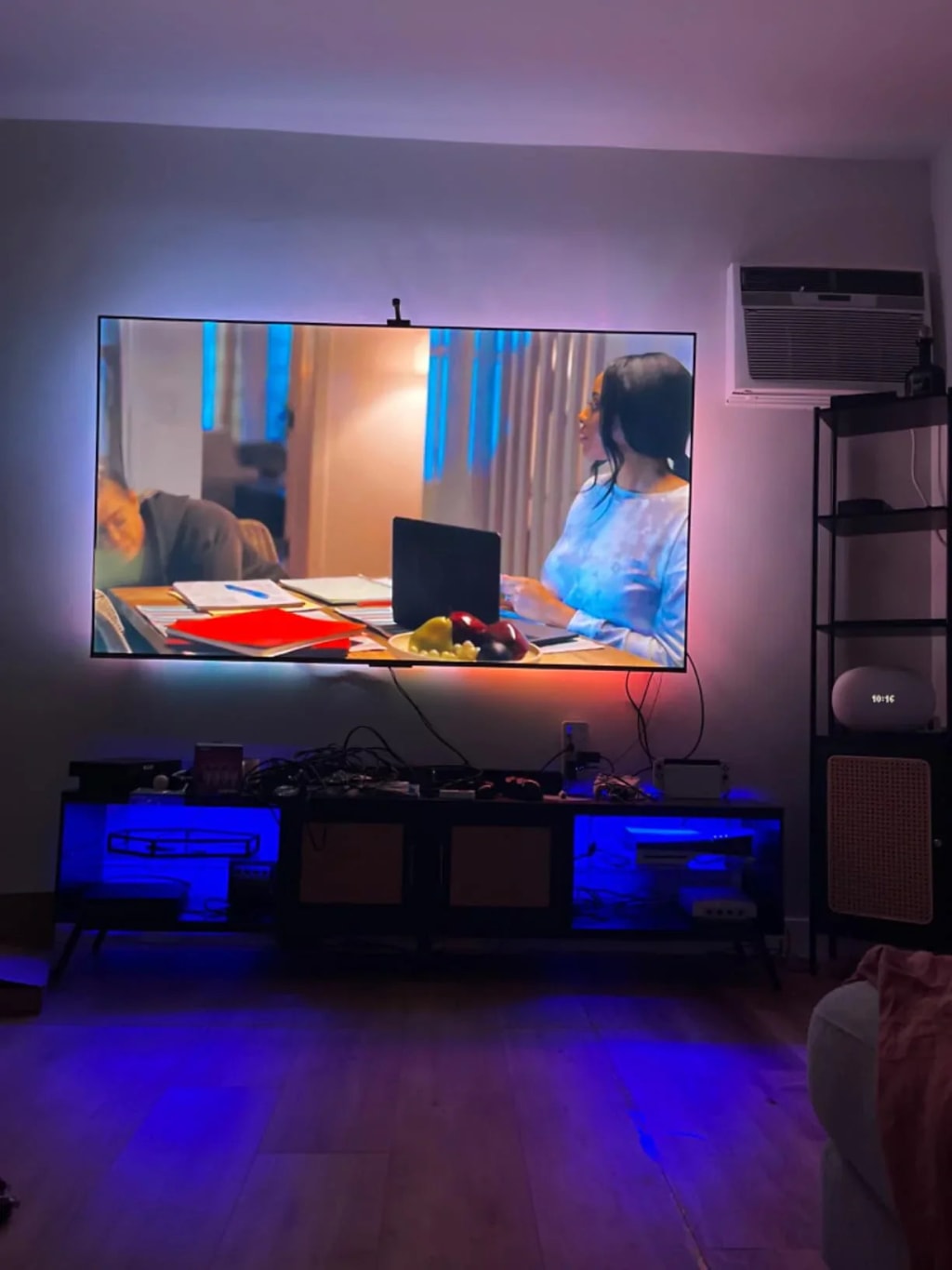 Cinema Immersion TV Backlight by CINEVARA