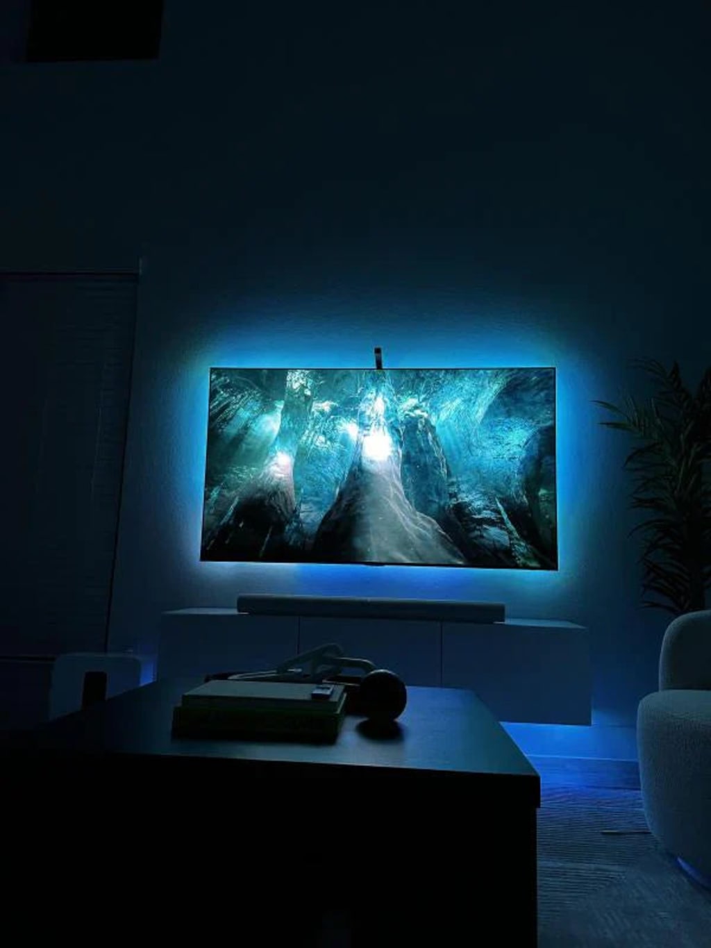 Cinema Immersion TV Backlight by CINEVARA